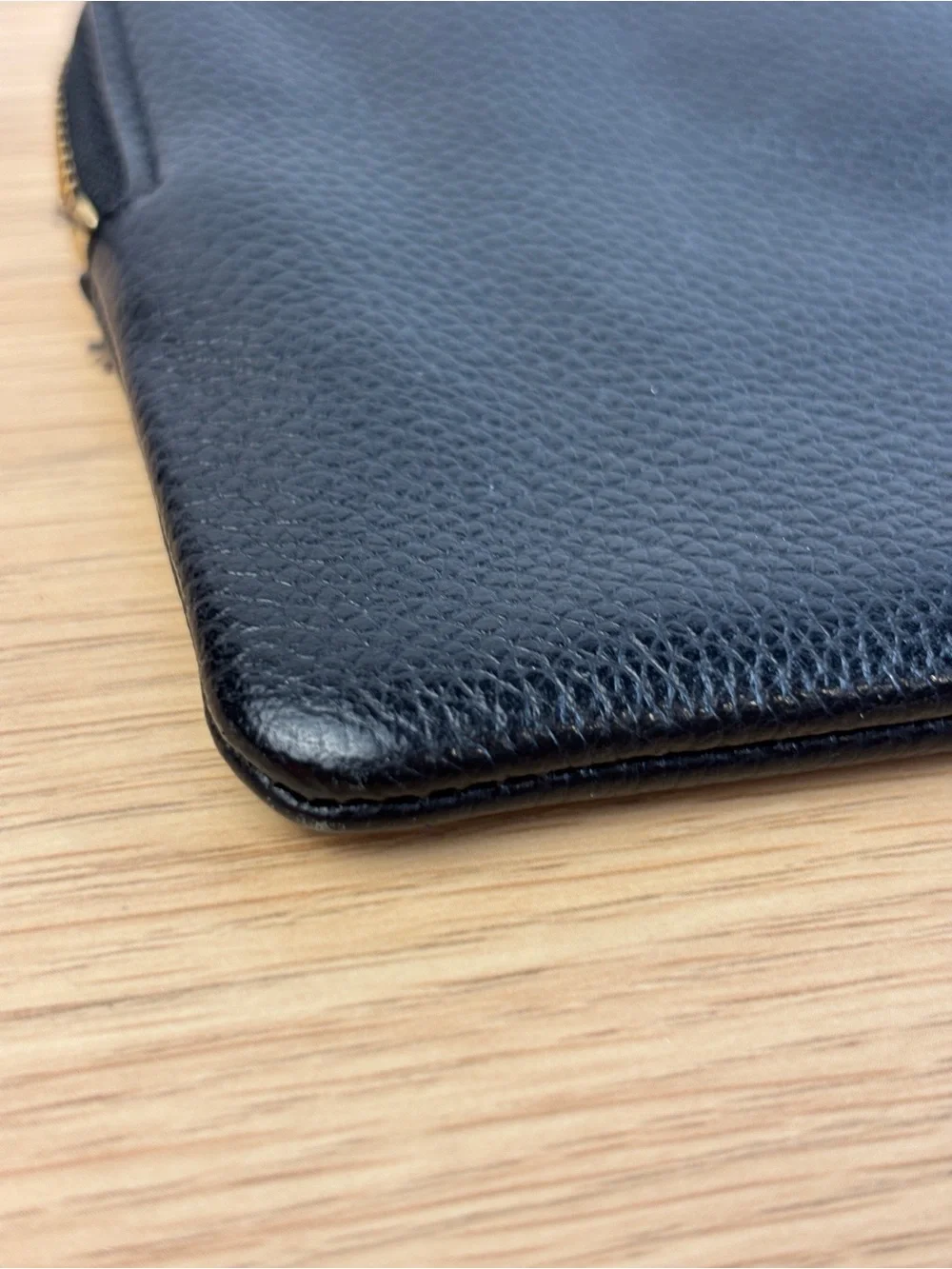 Coach Black Pebbled Leather Wristlet Horse & Carriage with Gold Accent LIKE NEW! - Picture 9 of 9